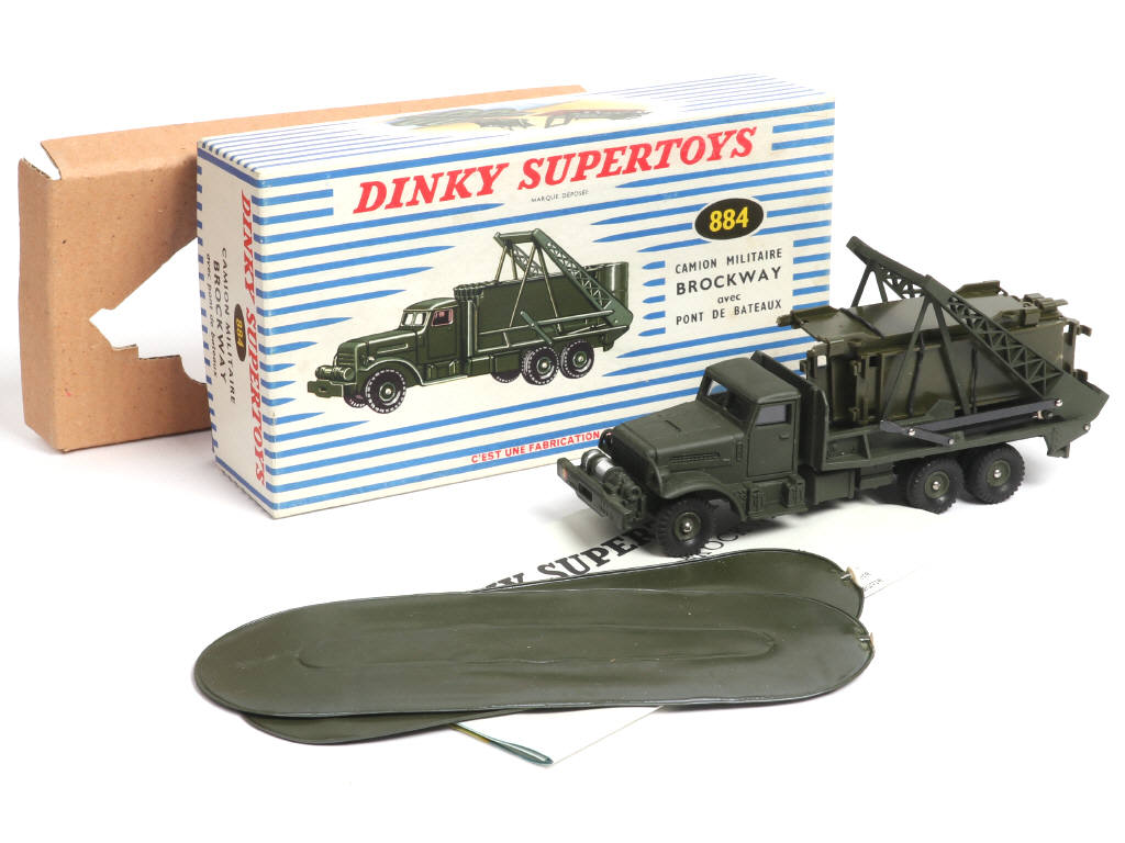 Lot 348 - DINKY TOYS (FRANCE) (1)
