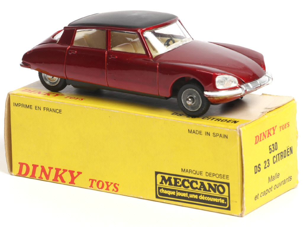 Lot 258 - DINKY TOYS (FRANCE) (1)