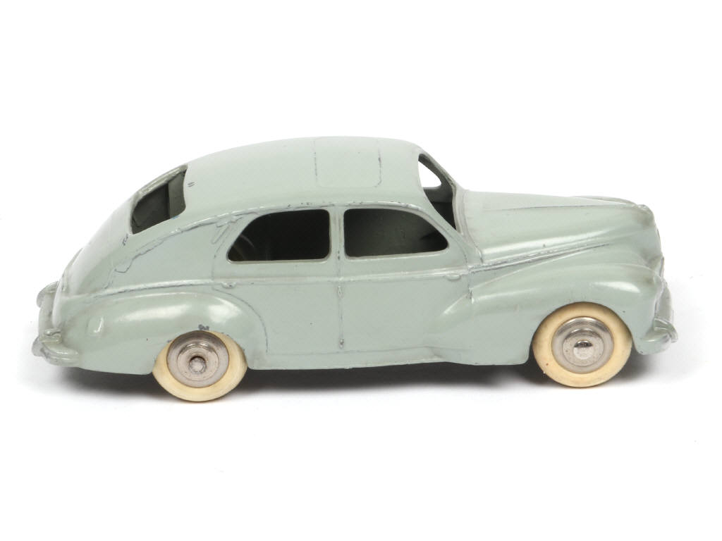 Lot 190 - DINKY TOYS (FRANCE) (2)