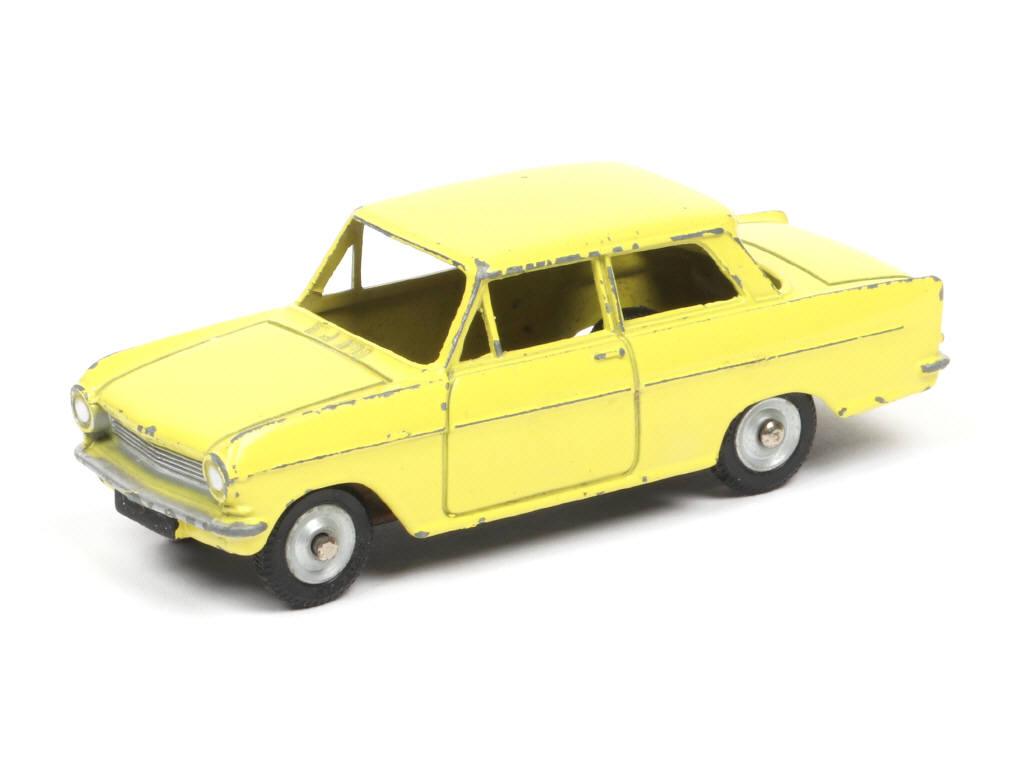 Lot 186 - DINKY TOYS (FRANCE) Série JUNIOR (1)