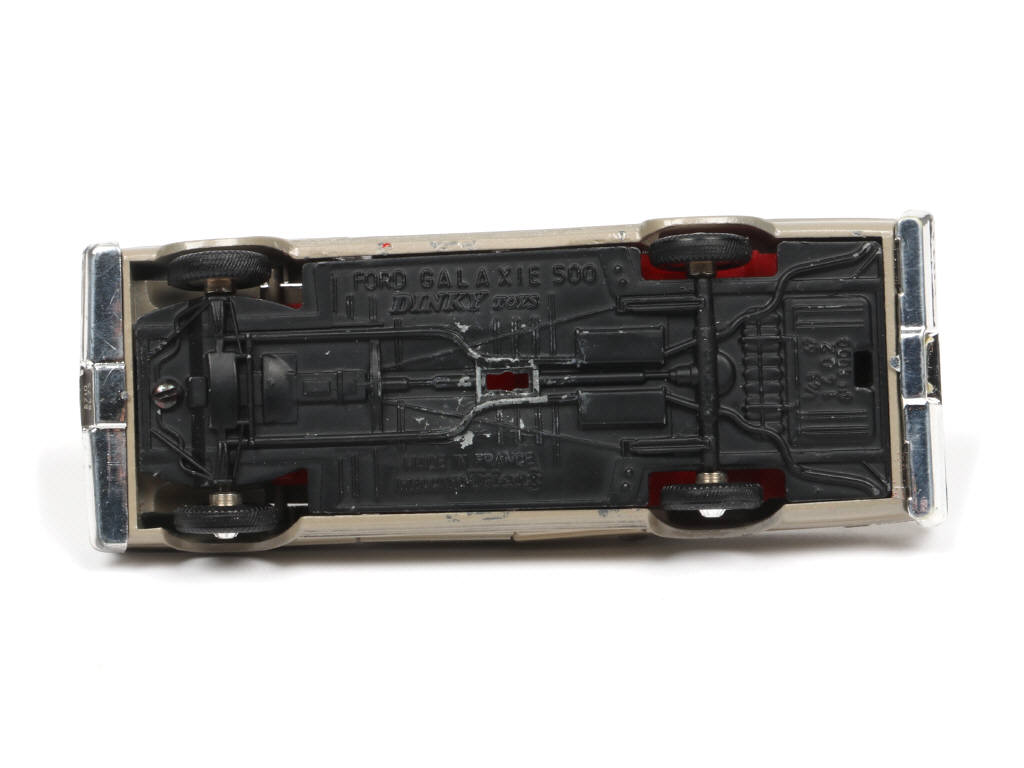 Lot 223 - DINKY TOYS (FRANCE) (1)