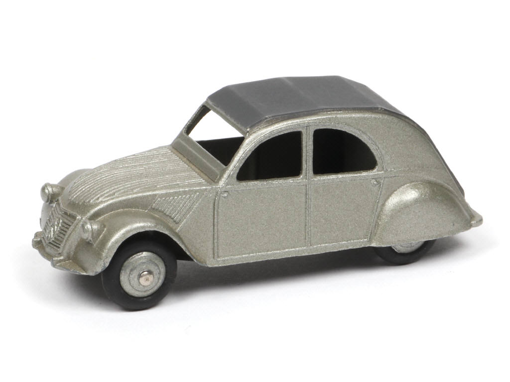 Lot 205 - DINKY TOYS (FRANCE) (1)