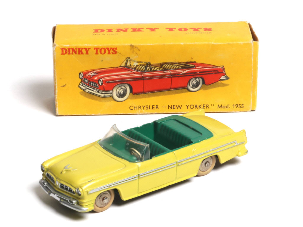 Lot 203 - DINKY TOYS (FRANCE) (1)