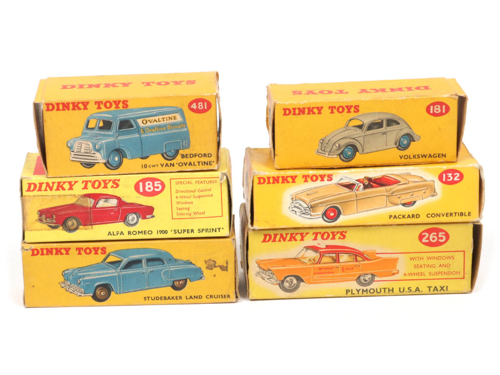 Lot 166 - DINKY TOYS (GB) (6)