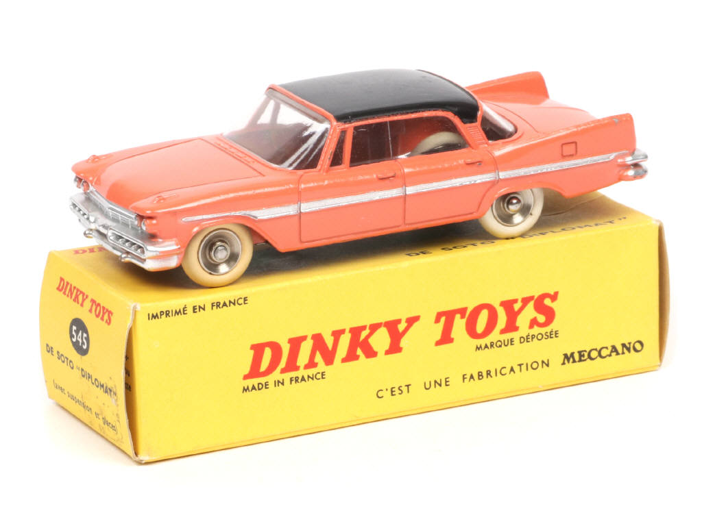 Lot 274 - DINKY TOYS (FRANCE) (1)