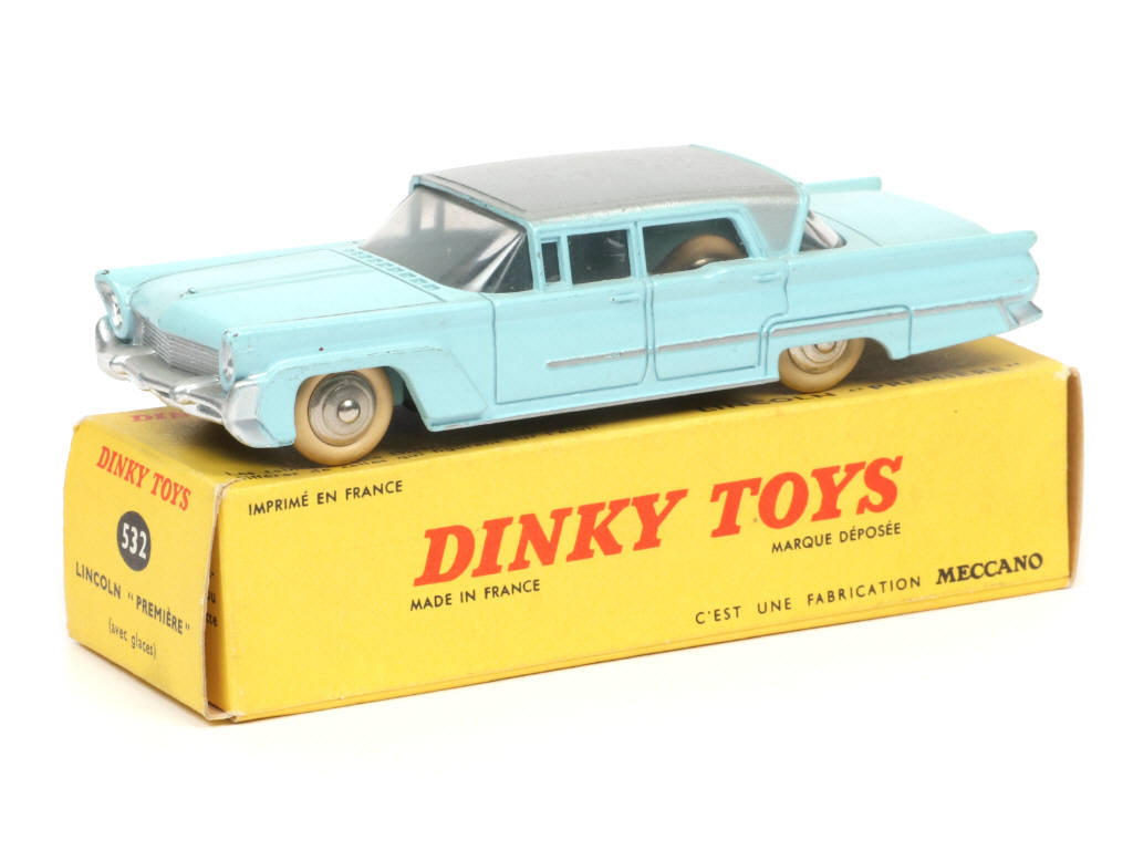 Lot 265 - DINKY TOYS (FRANCE) (1)
