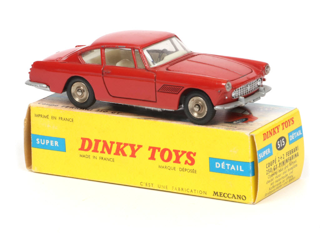 Lot 257 - DINKY TOYS (FRANCE) (1)