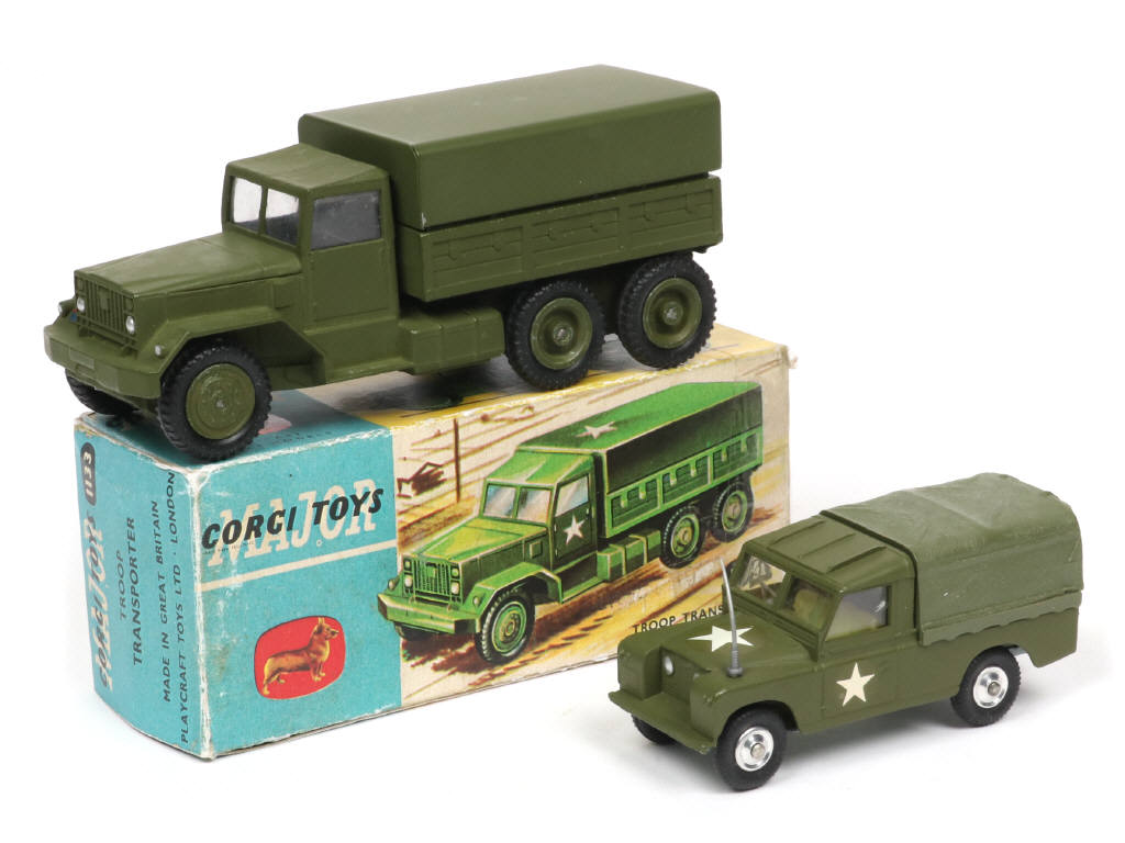 Lot 118 - CORGI TOYS (GB) (2)