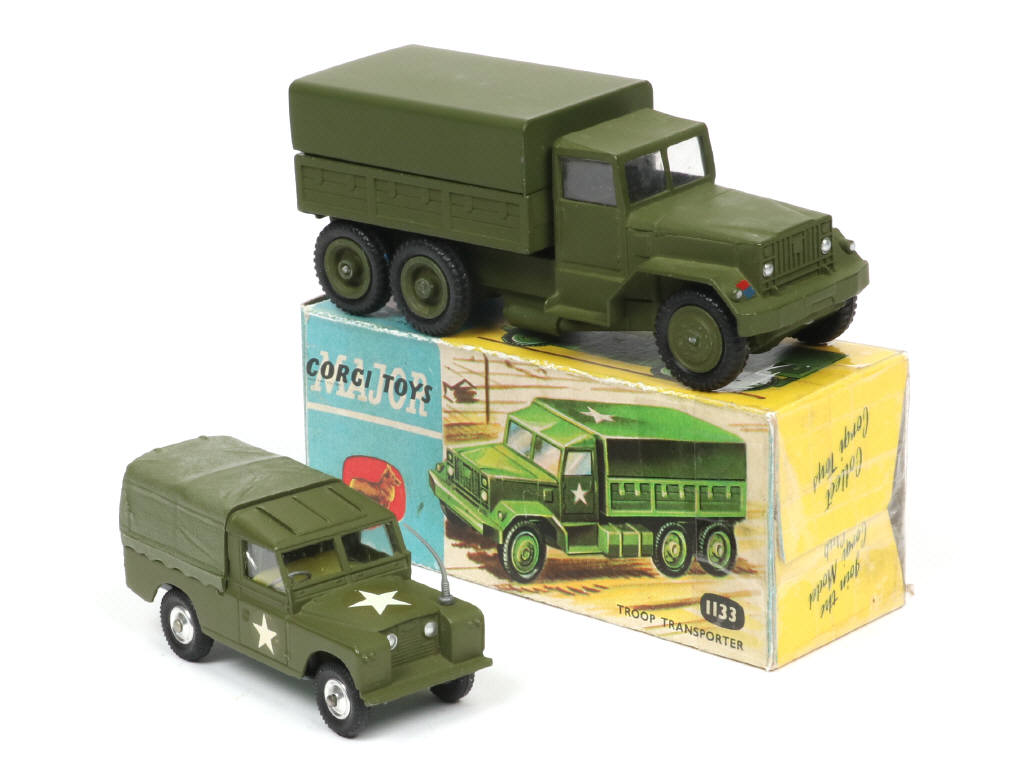 Lot 118 - CORGI TOYS (GB) (2)