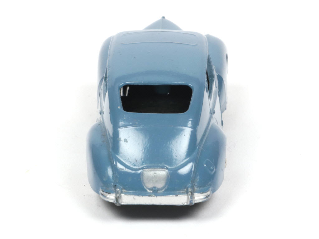 Lot 237 - DINKY TOYS (FRANCE) (1)