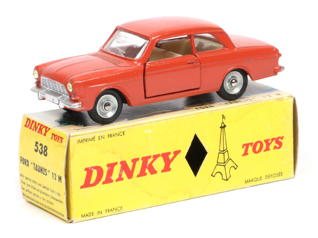 Lot 331 - DINKY TOYS (FRANCE) (1)