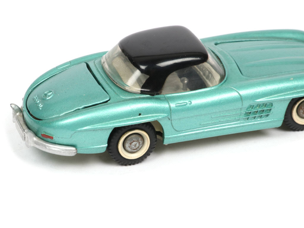 Lot 151 - TEKNO (DANEMARK) (1)