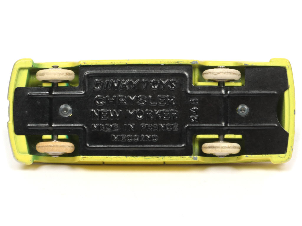 Lot 301 - DINKY TOYS (FRANCE) (1)