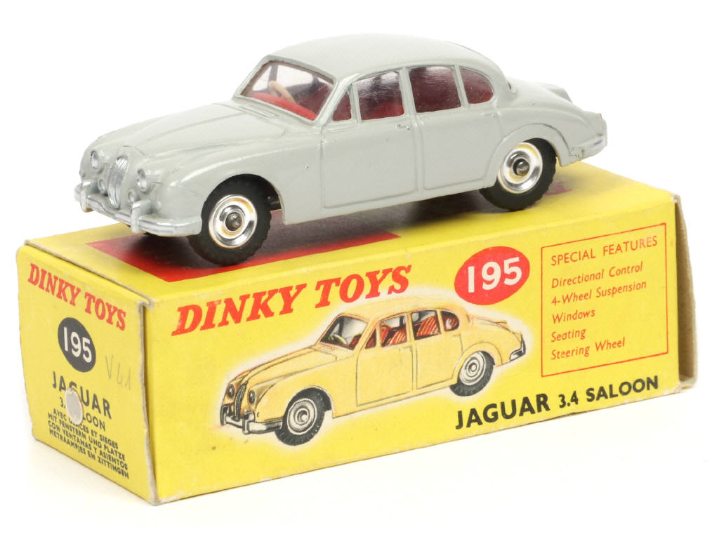 Lot 208 - DINKY TOYS (GB) (1)