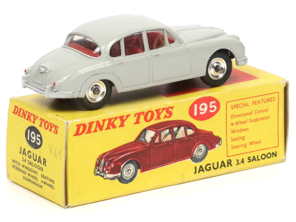 Lot 208 - DINKY TOYS (GB) (1)