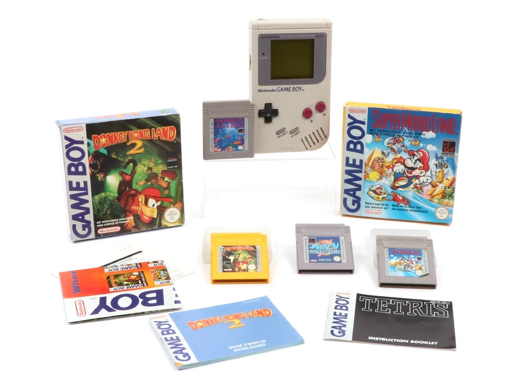 Lot 286 - NINTENDO (JAPON) (5)