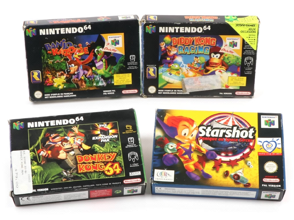 Lot 290 - NINTENDO (JAPON) (4)