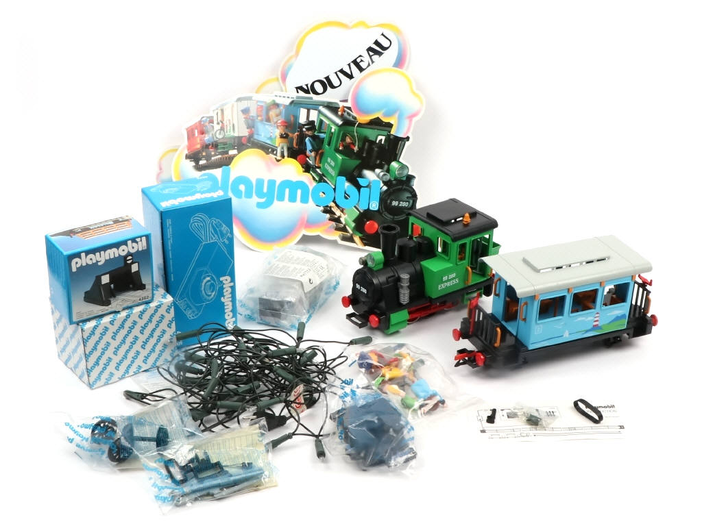 Lot 275 - PLAYMOBIL (ALLEMAGNE) (3)