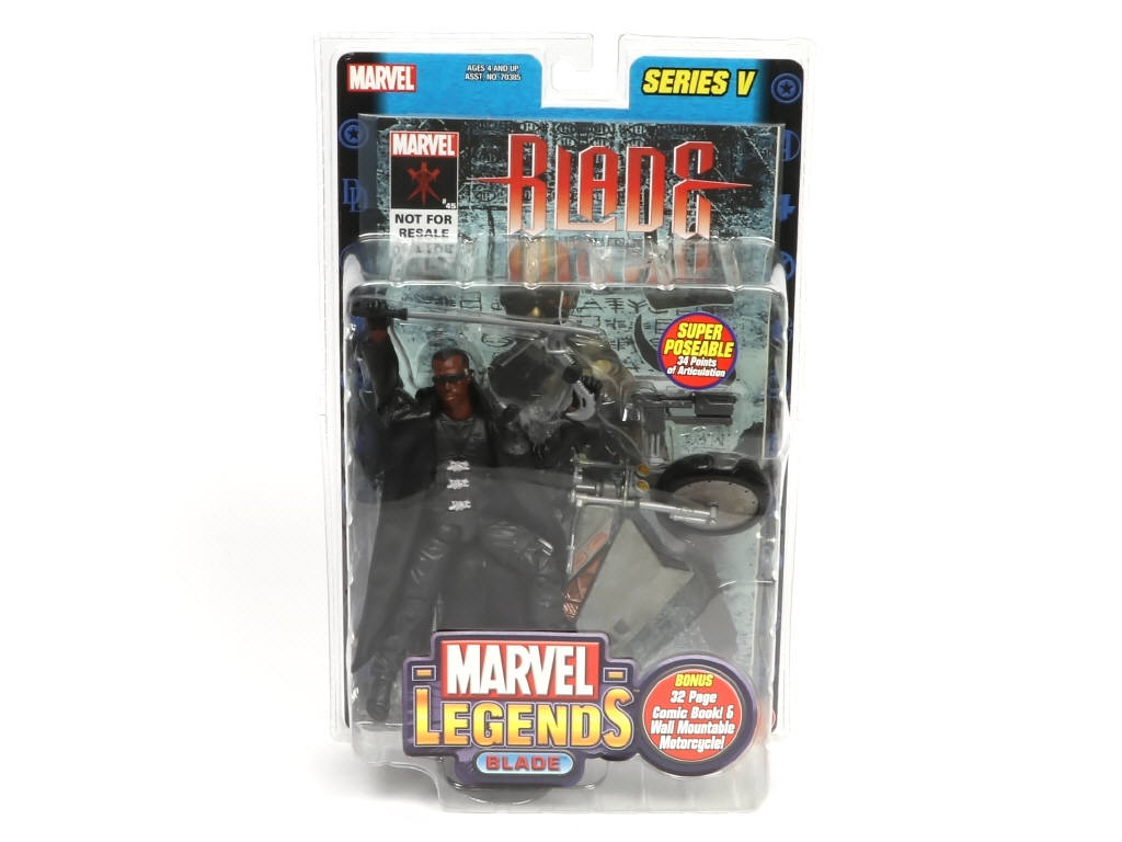 Lot 241 - TOY BIZ (U.S.A) (2)