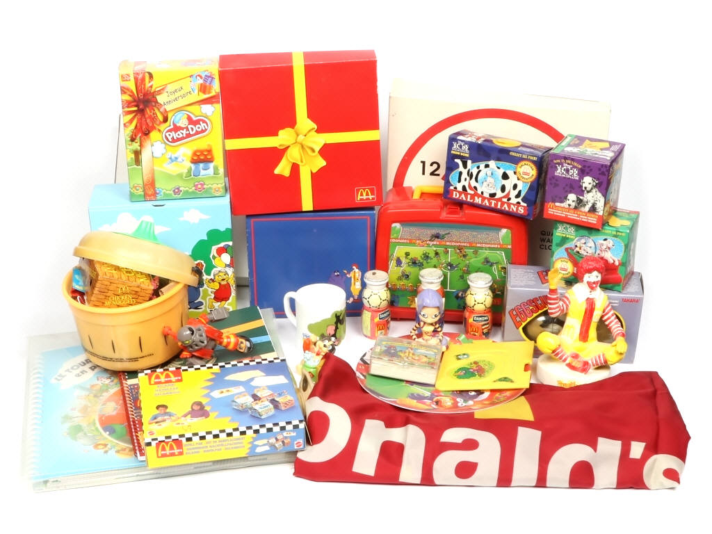 Lot 151 - MAC DONALD (USA) (1)