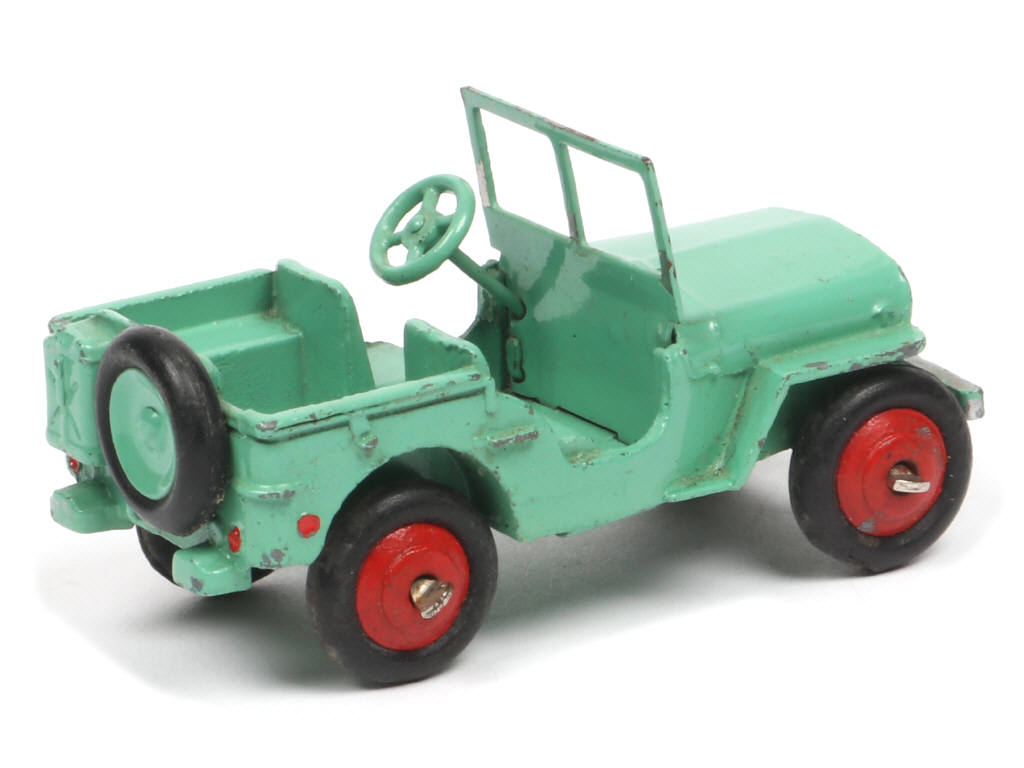 Lot 140 - DINKY TOYS (GB) (1)