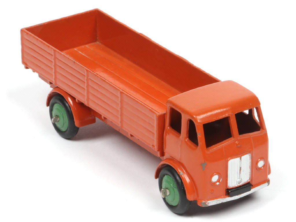 Lot 142 - DINKY TOYS (GB) (1)