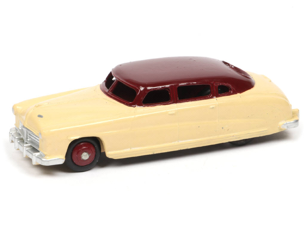 Lot 155 - DINKY TOYS (GB) (1)