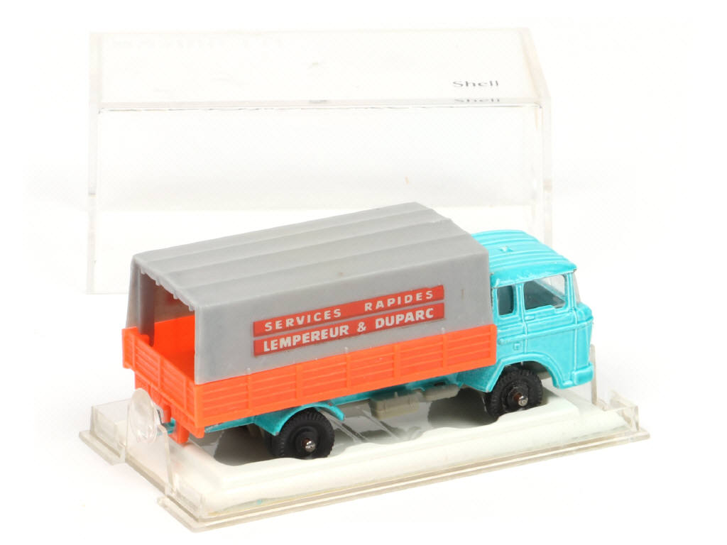 Lot 196 - MAJORETTE (FRANCE) (1)