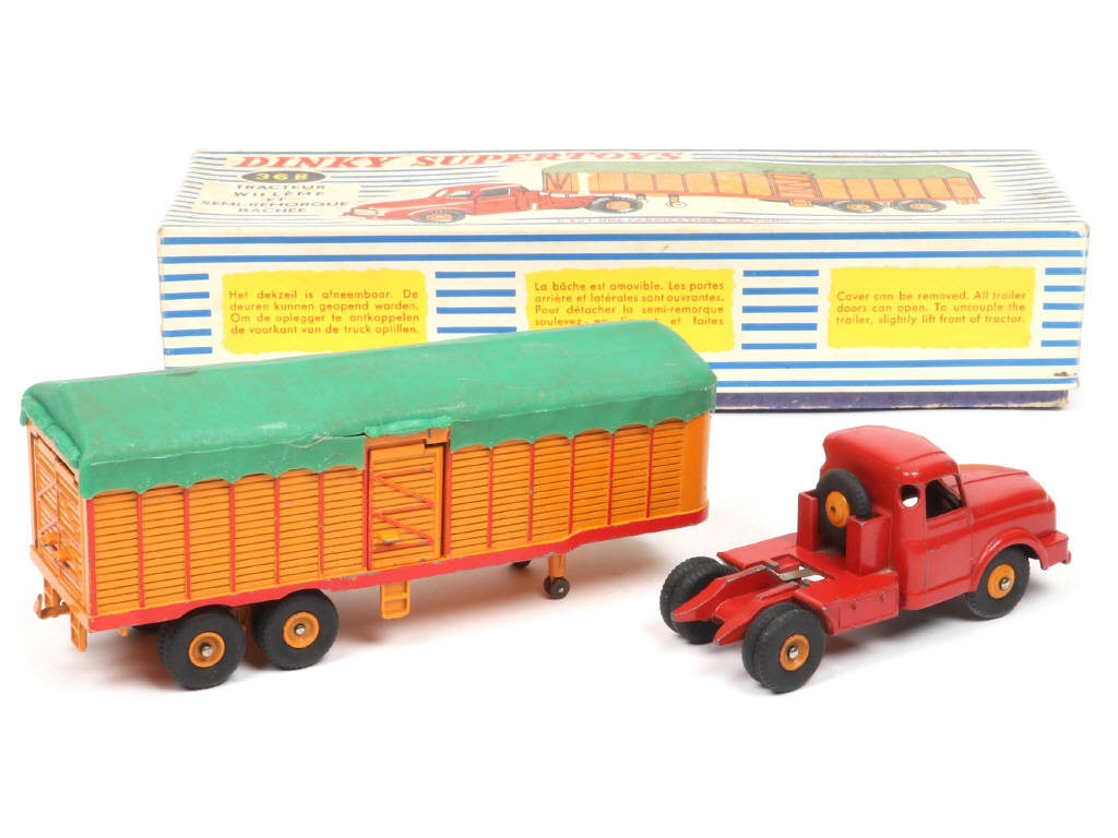 Lot 221 - DINKY TOYS (FRANCE) (1)