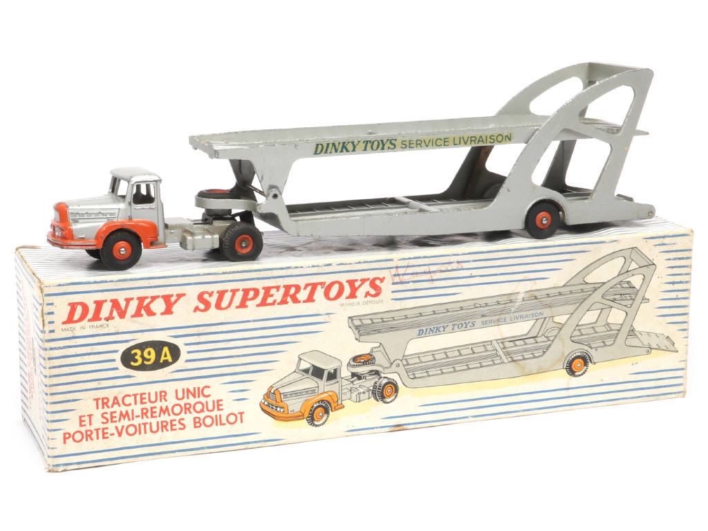 Lot 222 - DINKY TOYS (FRANCE) (1)