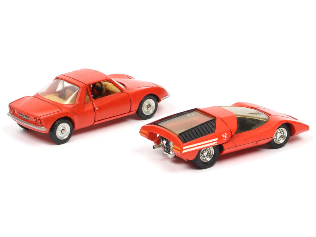 Lot 226 - DINKY TOYS (FRANCE) (2)