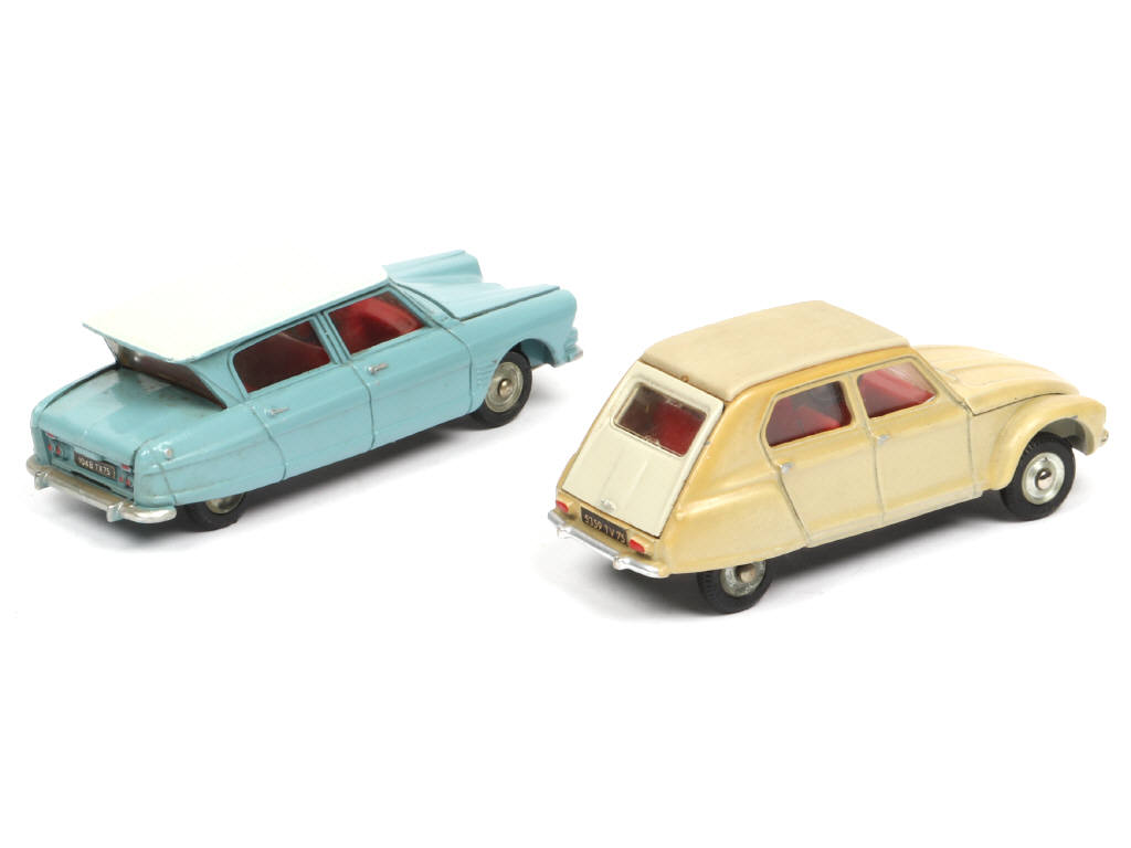 Lot 224 - DINKY TOYS (FRANCE) (2)