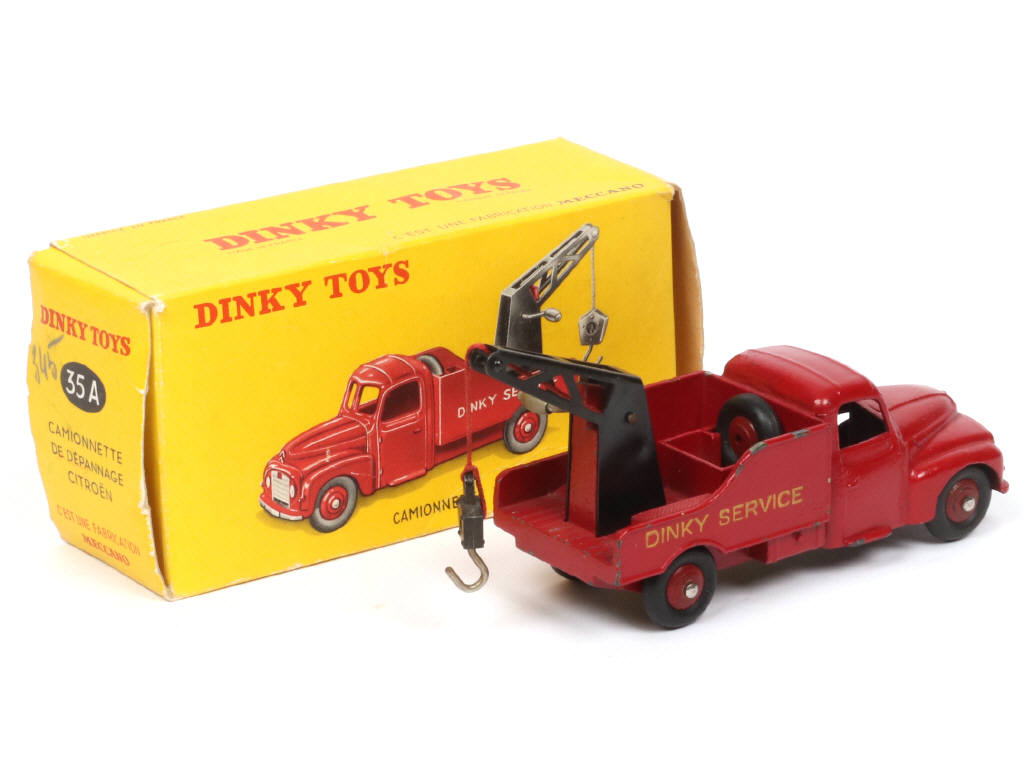 Lot 220 - DINKY TOYS (FRANCE) (1)