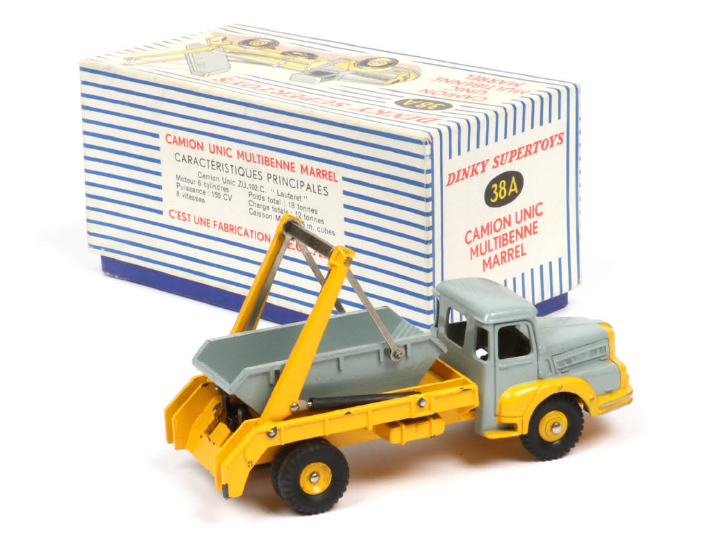 Lot 240 - DINKY TOYS (FRANCE) (1)