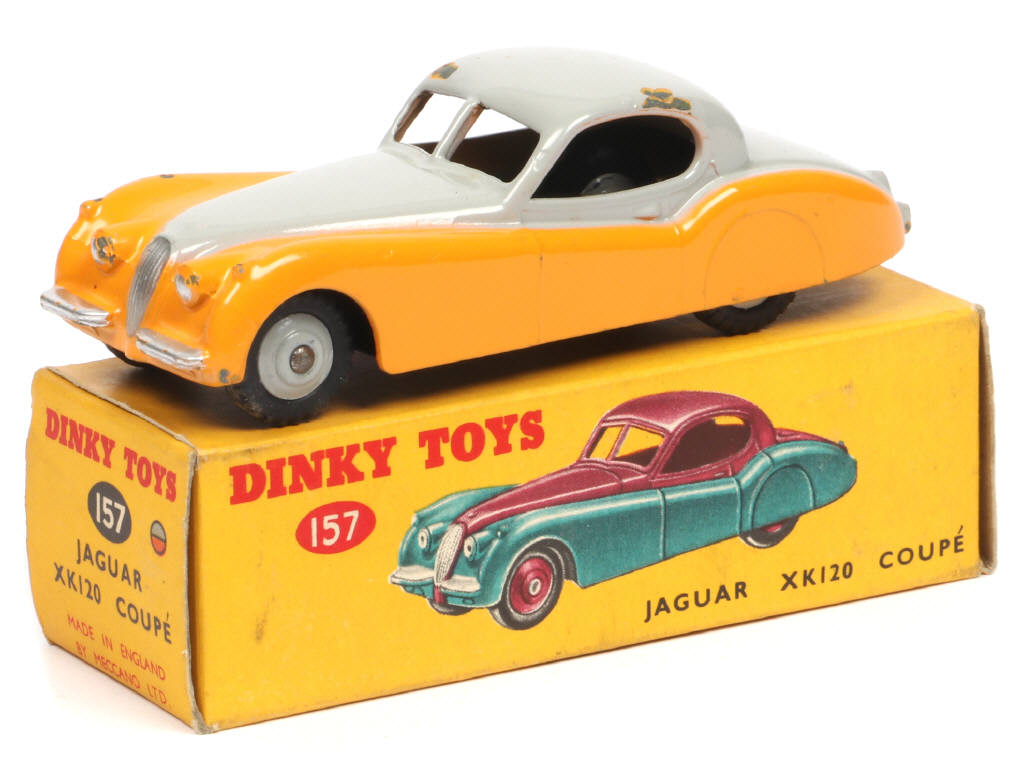 Lot 157 - DINKY TOYS (GB) (1)