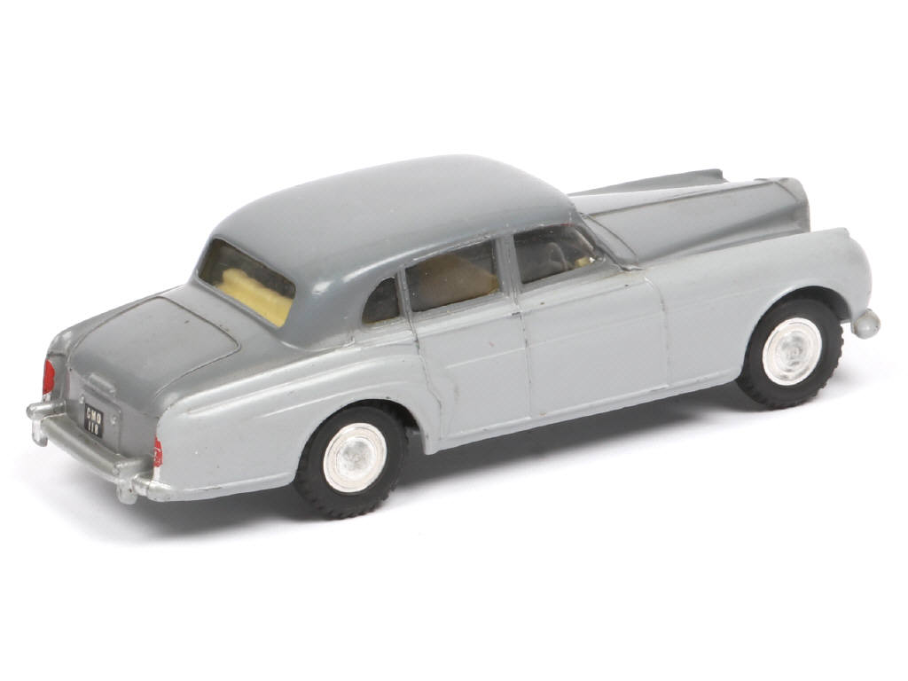 Lot 137 - SPOT-ON (GB) (1)