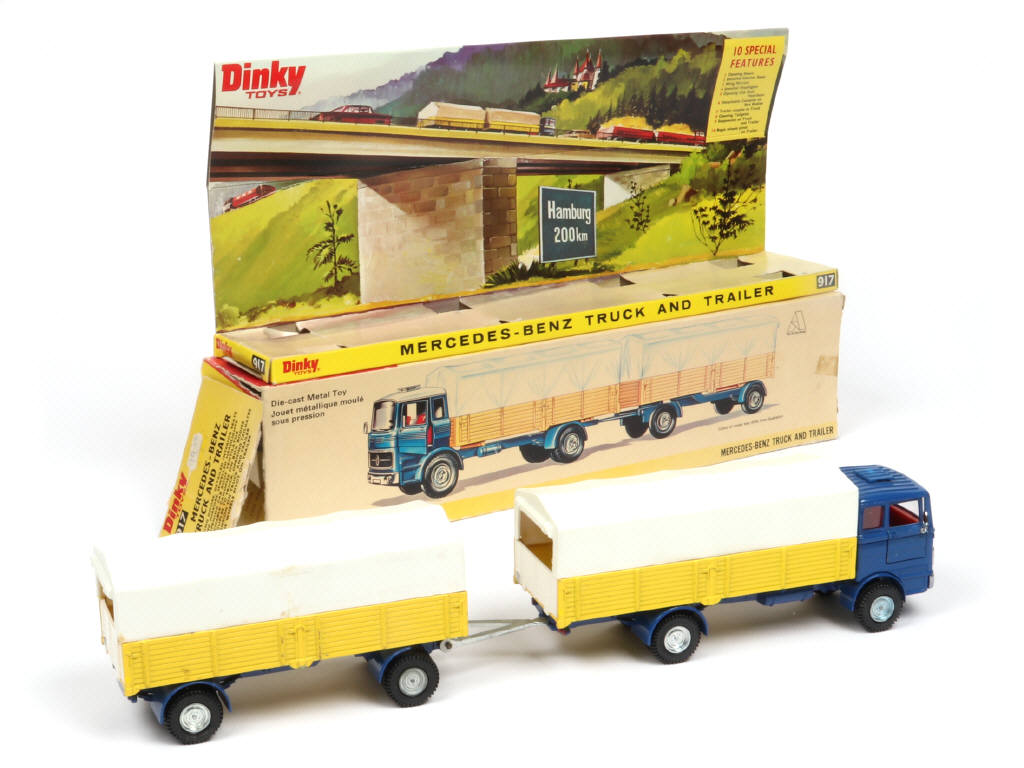 Lot 168 - DINKY TOYS (GB) (1)