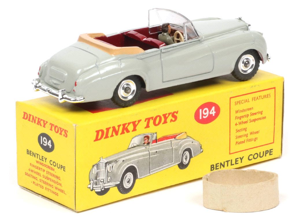 Lot 212 - DINKY TOYS (GB) (1)