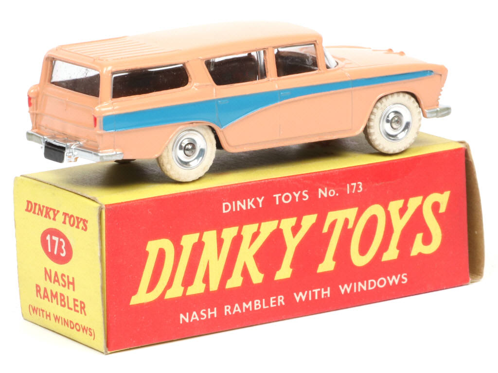 Lot 206 - DINKY TOYS (GB) (1)