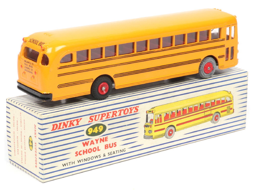 Lot 258 - DINKY TOYS (GB) (1)