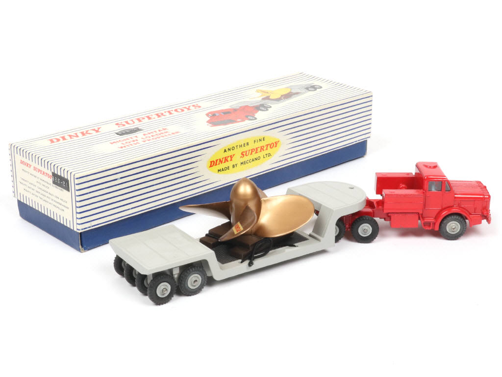 Lot 264 - DINKY TOYS (GB) (1)