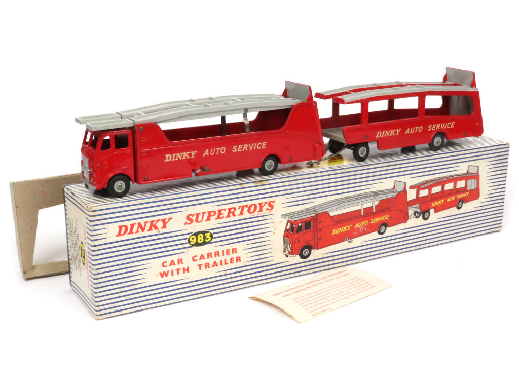 Lot 263 - DINKY TOYS (GB) (1)