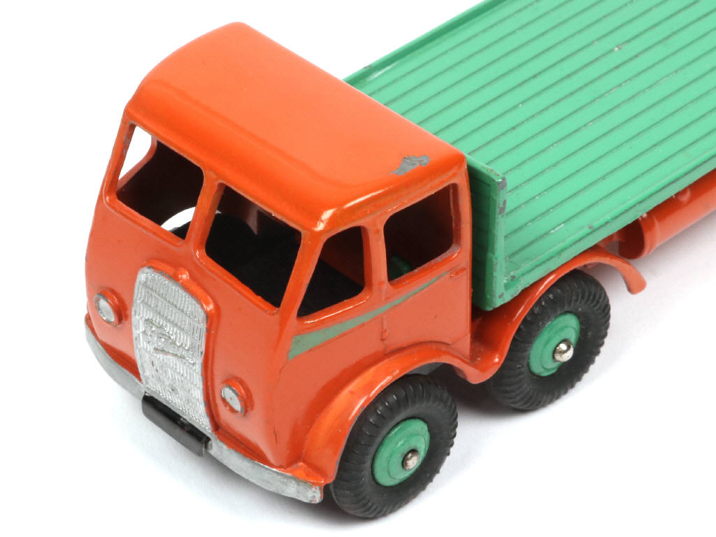 Lot 242 - DINKY TOYS (GB) (1)