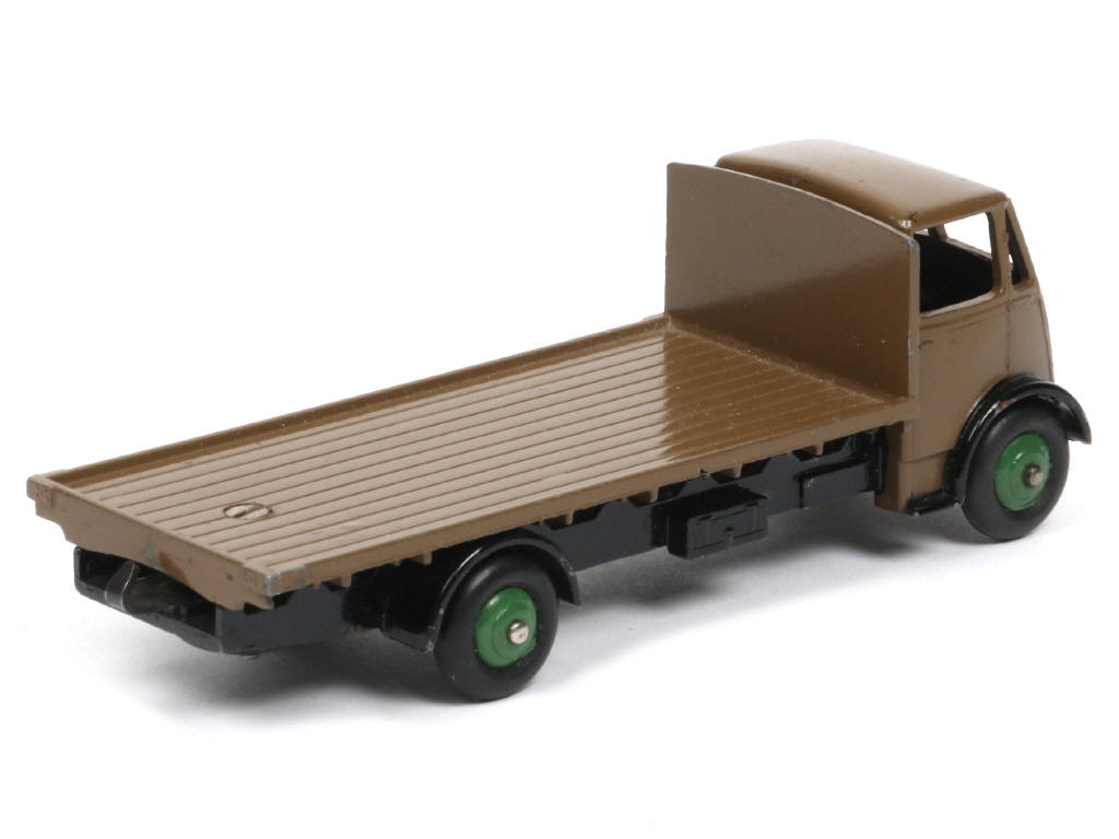 Lot 248 - DINKY TOYS (GB) (1)