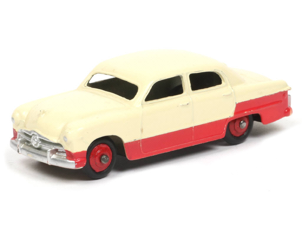 Lot 204 - DINKY TOYS (GB) (1)