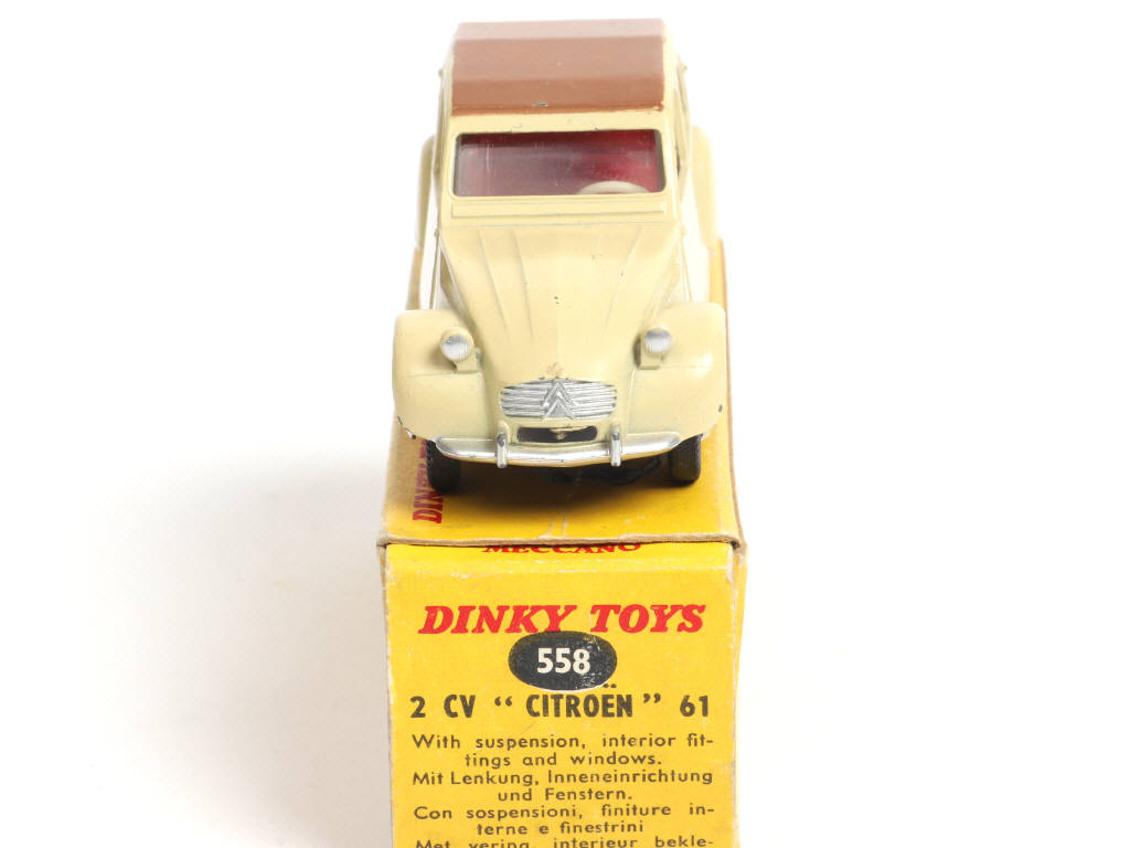 Lot 329 - DINKY TOYS (FRANCE) (1)