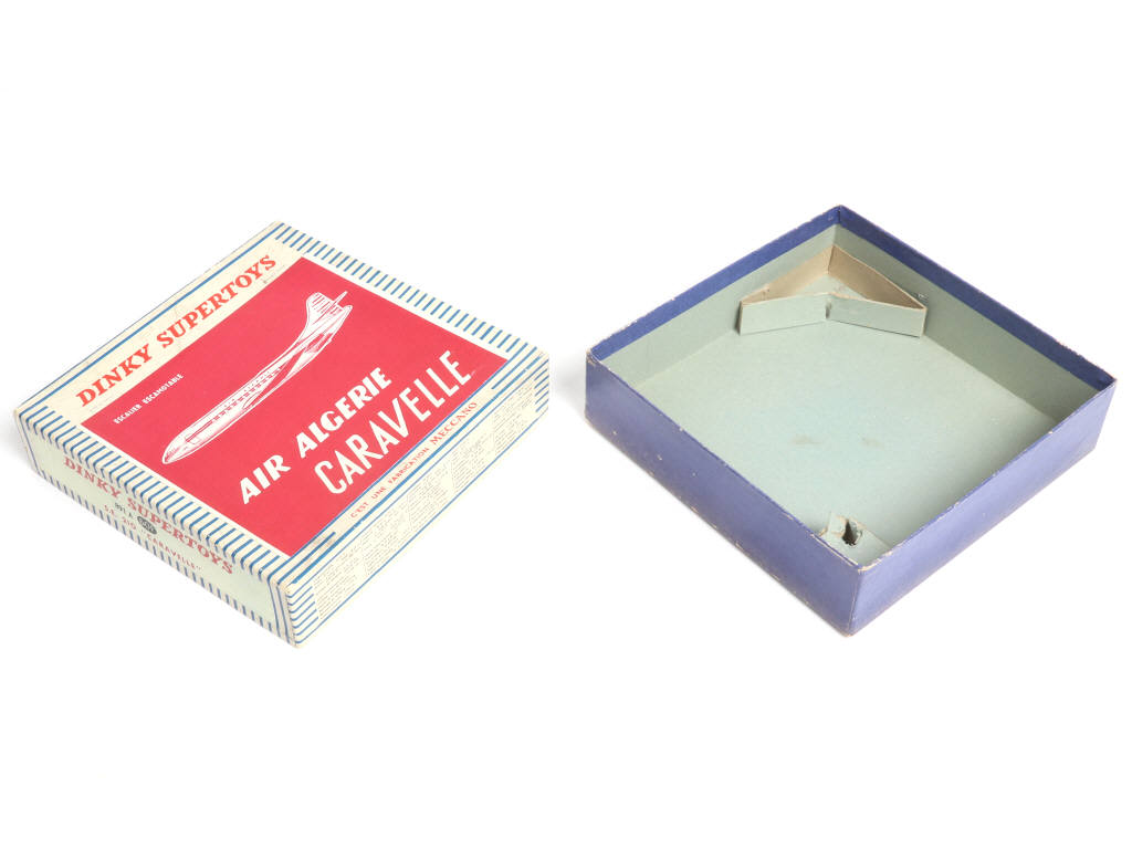 Lot 351 - DINKY TOYS (FRANCE) (1)