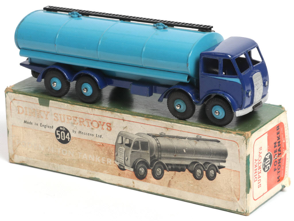 Lot 244 - DINKY TOYS (GB) (1)