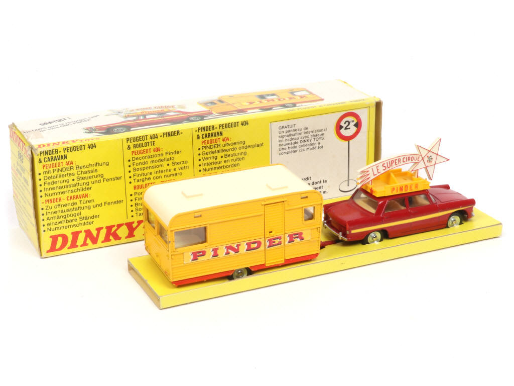 Lot 347 - DINKY TOYS (FRANCE) (1)