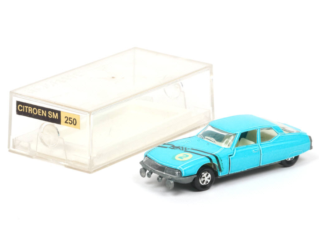 Lot 89 - MAJORETTE (FRANCE) (1)